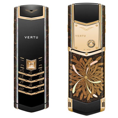 позолоченный телефон Vertu