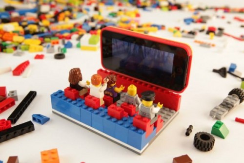 Lego чехлы для iPhone 5 от Belkin